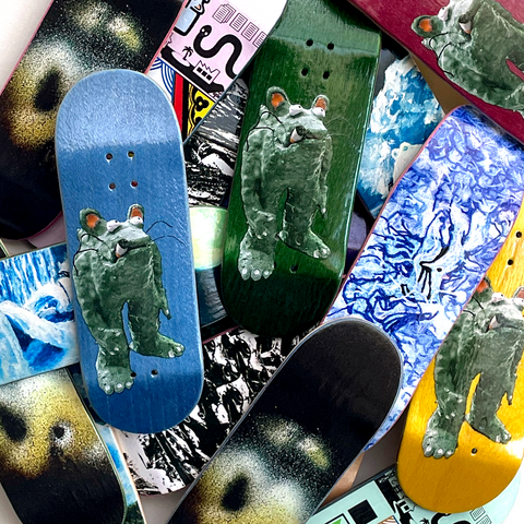 2025 RANDOM FINGERBOARD DECK (BLEMS)